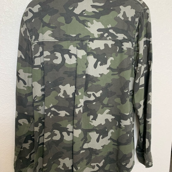 Time and Tru camo camouflage button up shirt - Picture 3 of 3